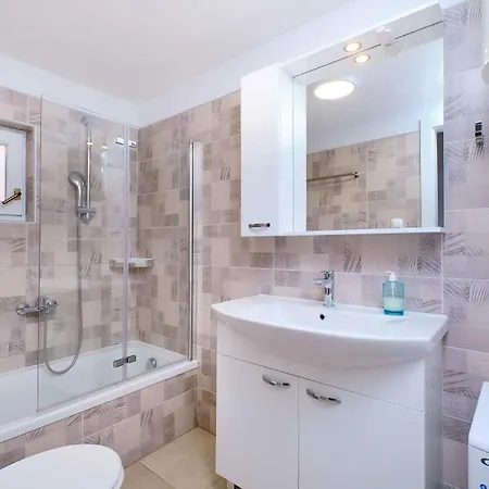 Tatil Evi Kuca Fides Martinšćica